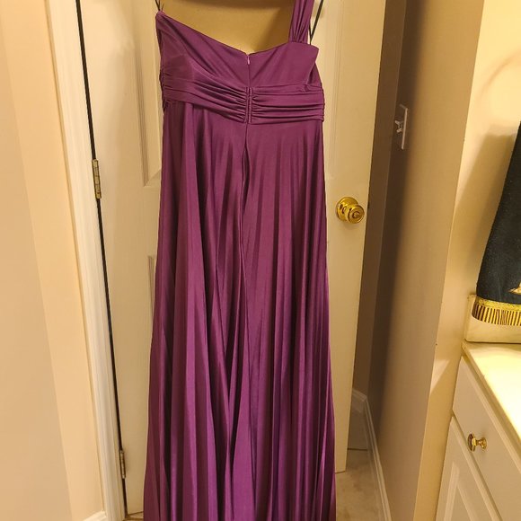 Escape by Joanna Cher Eggplant One Shoulder Empire dress - Picture 7 of 10
